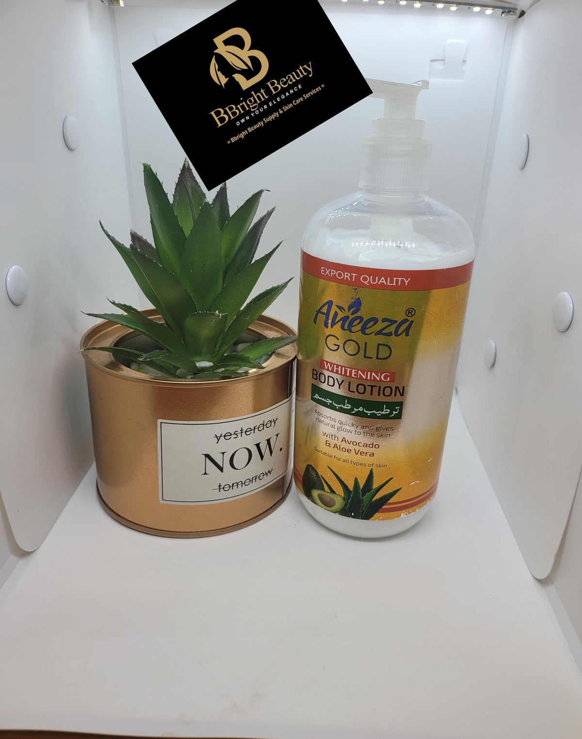 Aneeza Gold Lightening Body Lotion with Aloe vera a d Avocado 500ml
